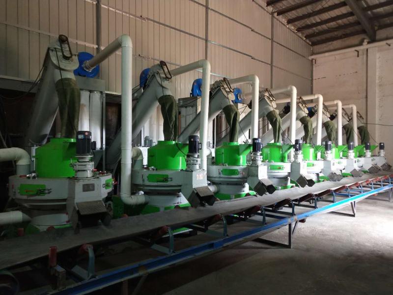 湖北时产8-12吨稻壳颗粒机生产线客户现场